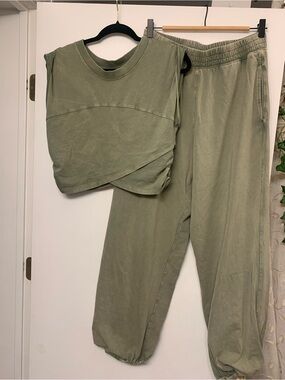 Free People Movement Set